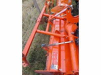 Kubota t240 vierwielaangedreven minitractor met grondfrees - afbeelding 6 van  15