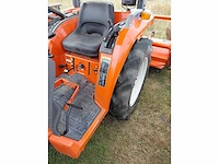 Kubota t240 vierwielaangedreven minitractor met grondfrees - afbeelding 10 van  15