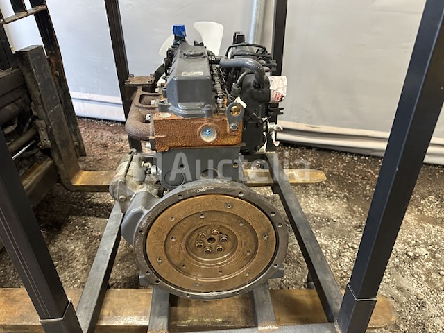 Kubota v2403 motor - afbeelding 5 van  8