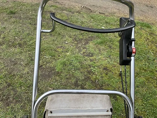 Kubota w5019 grasmaaier - afbeelding 7 van  11