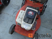 Kubota w52itc benzine grasmaaier, einhell elektrische verticuteermachine nvk1401 - ref: 5866-009 - afbeelding 8 van  8
