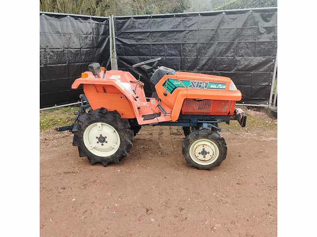 Kubota xb-1 bulace minitractor - afbeelding 5 van  11