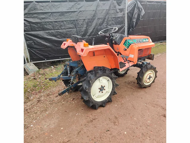 Kubota xb-1 bulace minitractor - afbeelding 8 van  11