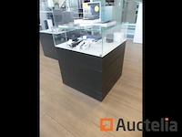 Kubuskast vitrine - afbeelding 1 van  3