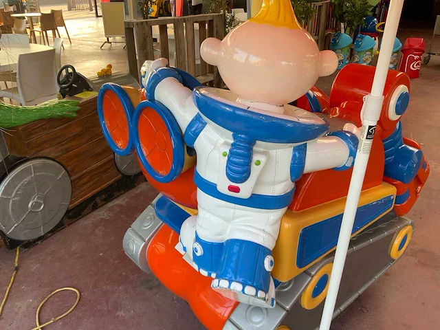 Kuifje astronout - kiddy ride - decorationmaterial - afbeelding 4 van  5