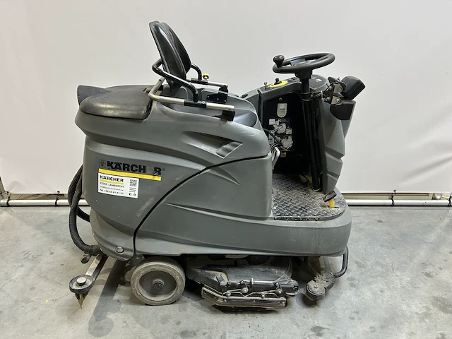Kuismachine karcher b140 r professional - inclusief producten - afbeelding 1 van  17