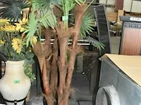 Kunstbomen palmboom in pot 2x - afbeelding 2 van  2