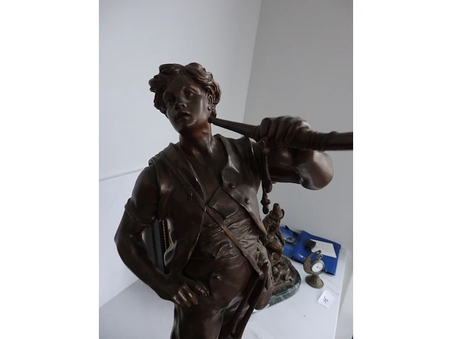 Kunstbrons op draaivoet e,picault h- 82 cm - afbeelding 6 van  6