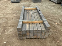 Kunstof 12x12 2m40 tuinpalen (26x) - afbeelding 2 van  4