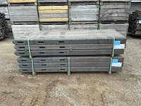 Kunstof 12x12 2m40 tuinpalen (48x) - afbeelding 1 van  4
