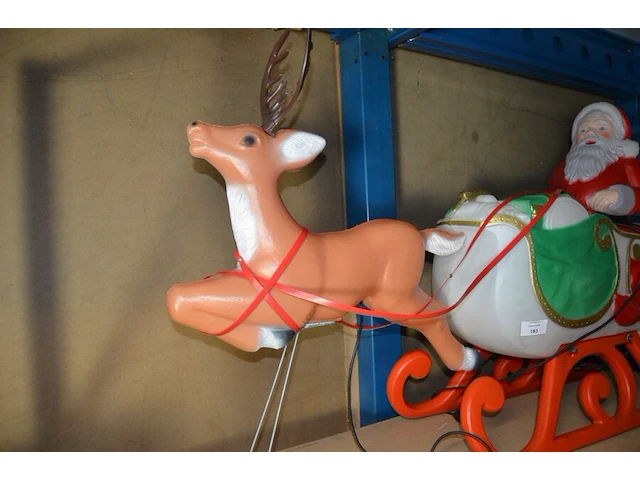Kunstof kerstman in slee afm. 1,50m - afbeelding 4 van  6