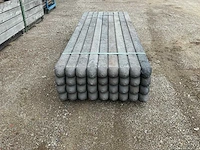 Kunststof 10x10 2m40 tuinpalen (36x) - afbeelding 2 van  3