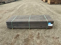 Kunststof hoekpaal / tuinpaal (36x) - afbeelding 1 van  4