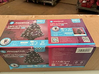 Kunststof kerstboom. - afbeelding 1 van  1