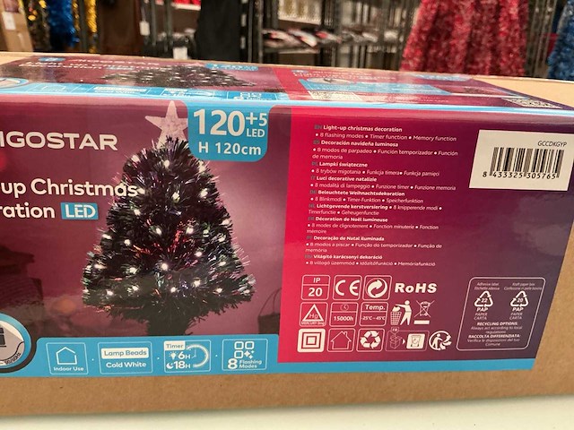 Kunststof kerstboom. - afbeelding 1 van  2