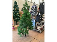 Kunststof kerstboom. - afbeelding 1 van  2