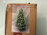 Kunststof kerstboom. - afbeelding 1 van  2