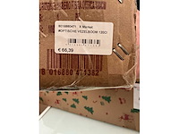 Kunststof kerstboom. - afbeelding 2 van  2