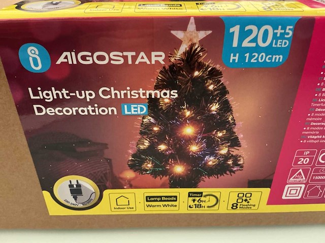 Kunststof kerstboom. - afbeelding 1 van  2