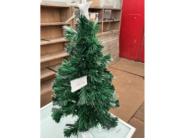 Kunststof kerstboom. - afbeelding 2 van  2