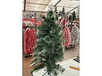 Kunststof kerstboom. - afbeelding 2 van  2