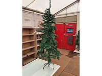 Kunststof kerstboom. - afbeelding 2 van  2