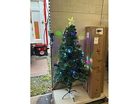 Kunststof kerstboom. - afbeelding 2 van  2