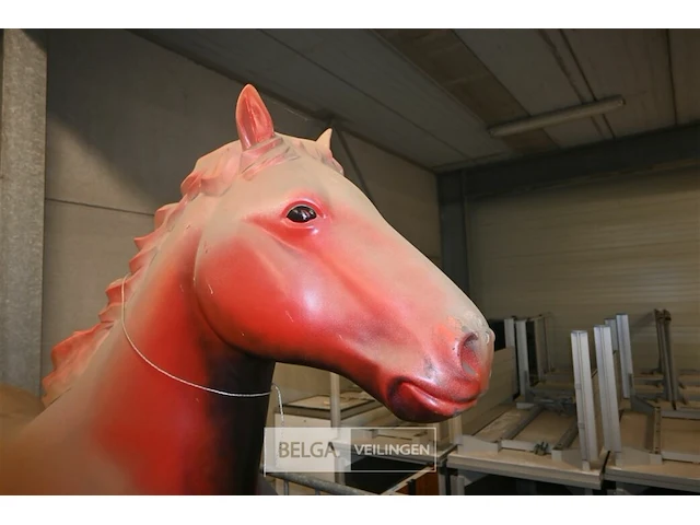 Kunststof paard - afbeelding 3 van  6