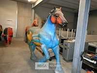 Kunststof paard - afbeelding 1 van  7
