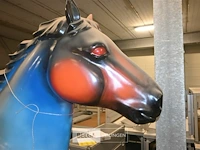 Kunststof paard - afbeelding 5 van  7