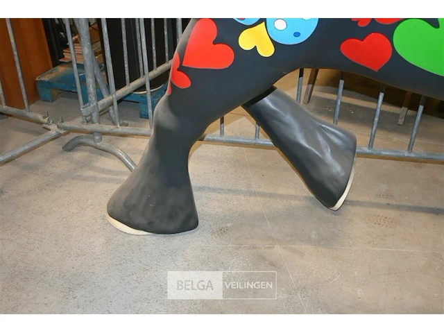 Kunststof paard - afbeelding 7 van  8