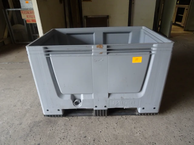 Kunststof palletbox nuer - afbeelding 1 van  3