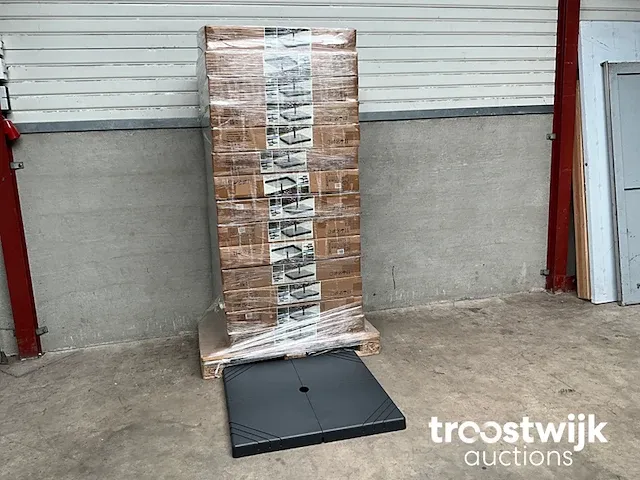 Kunststof parasol tegels met afdekplaat - afbeelding 1 van  1