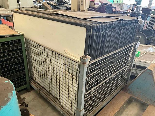 Kunststoffen panelen (48x) - afbeelding 1 van  9