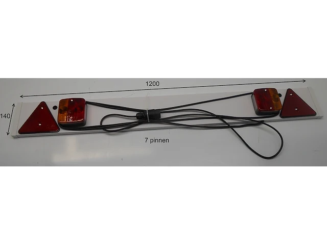 Kunststoffen verlichtingsbalk 1200mm - afbeelding 1 van  1