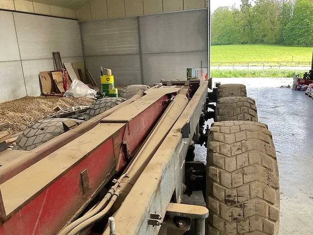 Kurstjens haakarmsysteem containerchassis - afbeelding 9 van  20