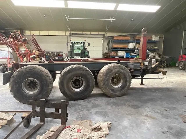 Kurstjens haakarmsysteem containerchassis - afbeelding 17 van  20