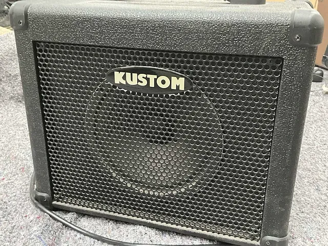 Kustom kba16 basversterker - afbeelding 2 van  5