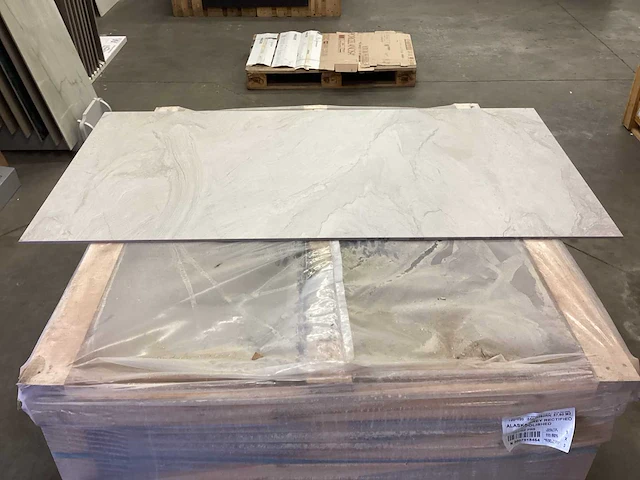 Kutahya atlantis white mat 80x160 cm xxl tegel 51,2 m² - afbeelding 13 van  15