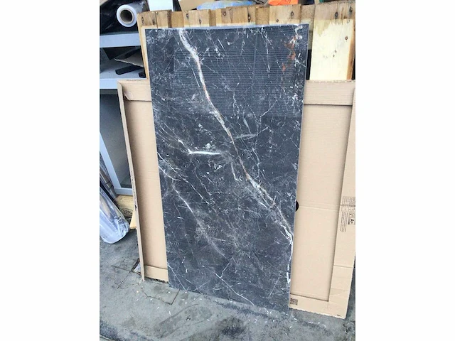 Kutahya cosmos black gepolijst 60x120 cm tegel 120,96 m² - afbeelding 1 van  5