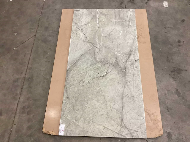 Kutahya storm grej gepolijst 60x120 cm tegel 60,48 m² - afbeelding 9 van  10