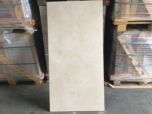 Kutahya vista beige mat 120x120 cm tegel 57,6 m² - afbeelding 3 van  6