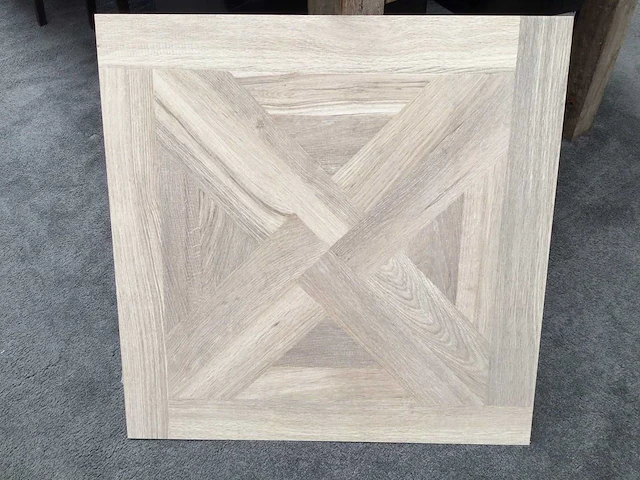 Kutahya woody ladin 80x80 cm tegel 122.88 m² - afbeelding 1 van  6