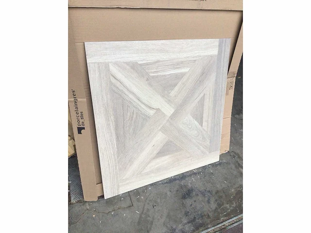 Kutahya woody ladin 80x80 cm tegel 61,44 m² - afbeelding 4 van  5
