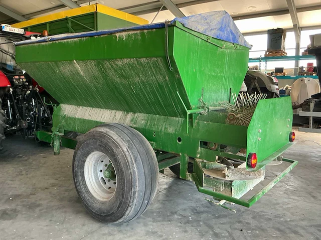 Kuxman k8000 kunstmeststrooier - afbeelding 2 van  9