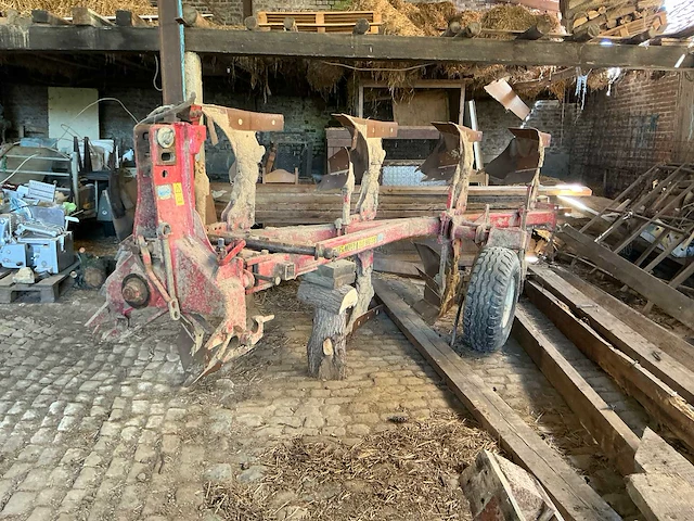Kverneland - 4-schaar wentelploeg - plough - afbeelding 1 van  15