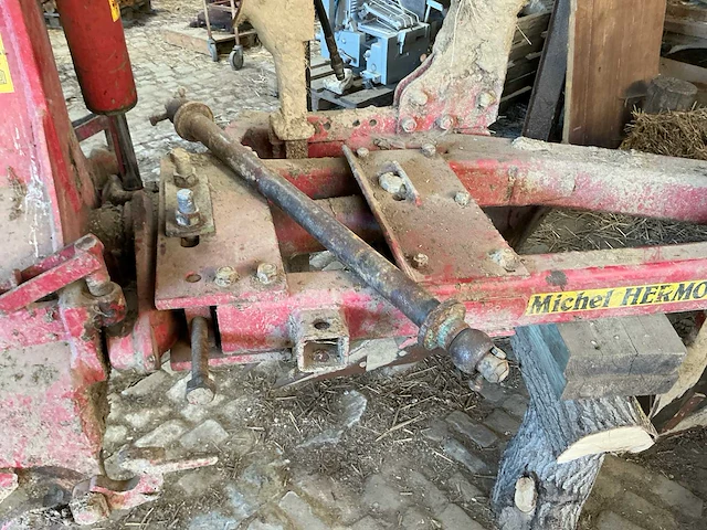 Kverneland - 4-schaar wentelploeg - plough - afbeelding 14 van  15