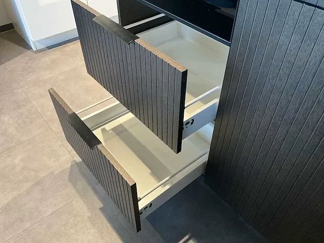 Kvik avolia clay/corisa showroom co22-0324 keukenopstelling - afbeelding 6 van  21