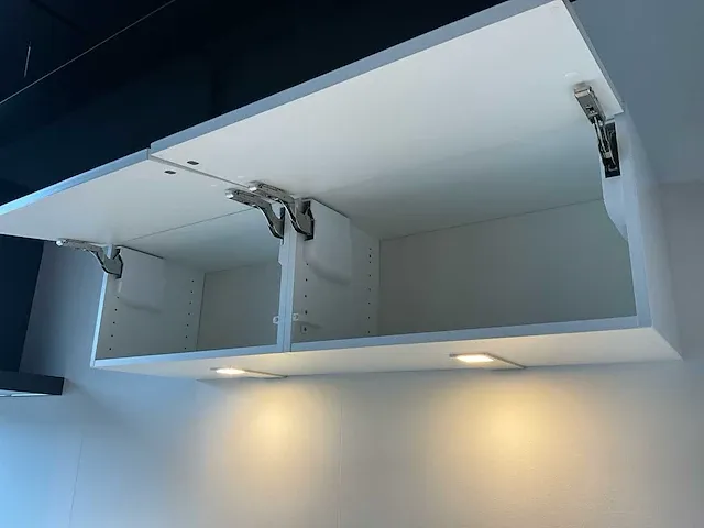 Kvik bordo black showroom co22-0432 keukenopstelling - afbeelding 4 van  14