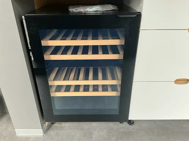 Kvik buffetkast met wijnklimaatkast - afbeelding 3 van  5